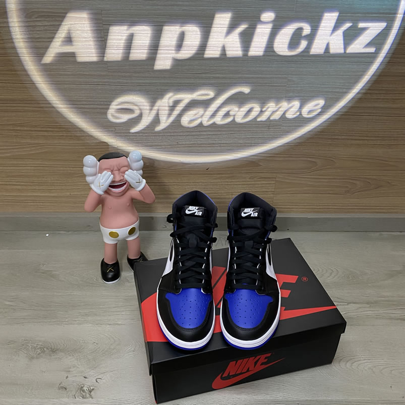 Air Jordan 1 Retro High Og Royal Toe 2020 On Feet Royal Blue 555088 041 (6) - www.newkick.org