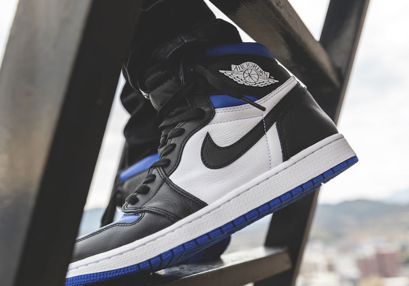 Air Jordan 1 Retro High Og Royal Toe 2020 On Feet Royal Blue Black 555088 041 (3) - www.newkick.org