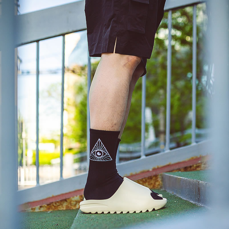 Yeezy Slide On Feet (2) - www.newkick.org Yeezy Slide On Feet (2) - www.newkick.org