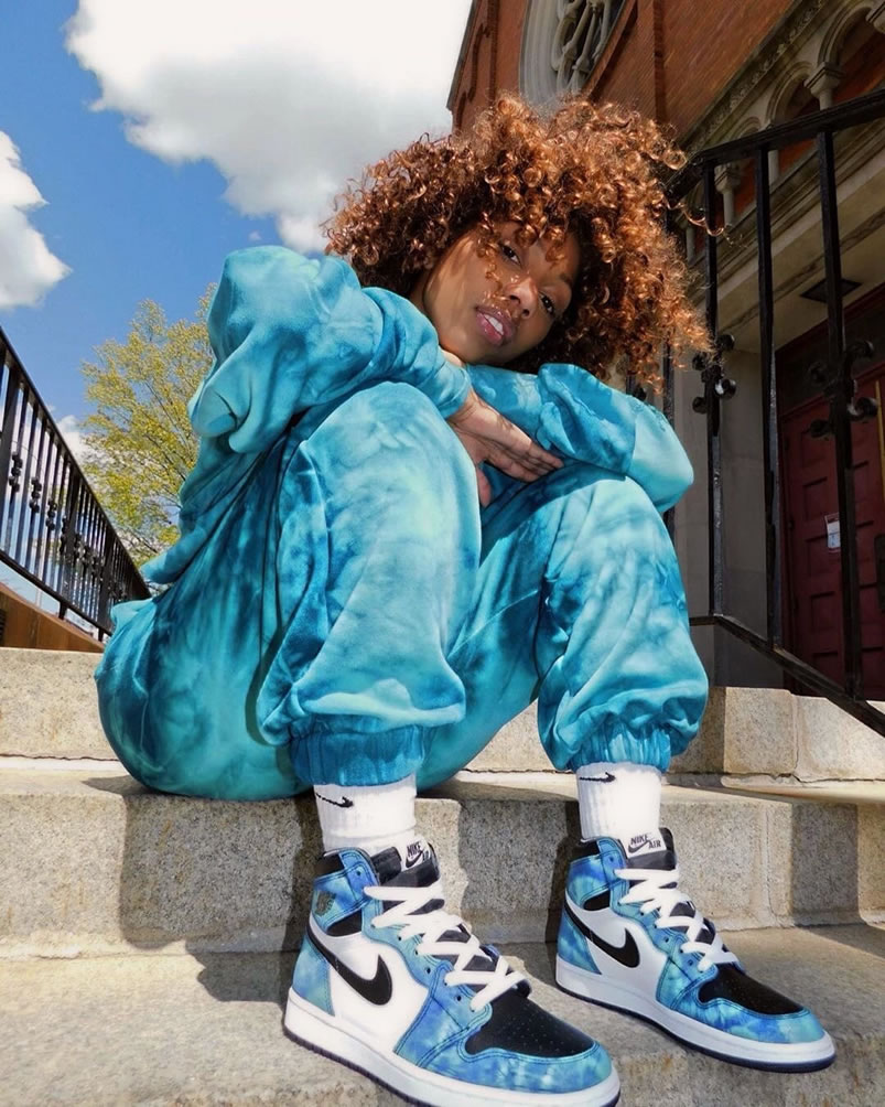 Air Jordan 1 Retro High Og Tie Dye 2020 Mens Wmns Cd0461 100 On Feet (1) - www.newkick.org Air Jordan 1 Retro High Og Tie Dye 2020 Mens Wmns Cd0461 100 On Feet (1) - www.newkick.org