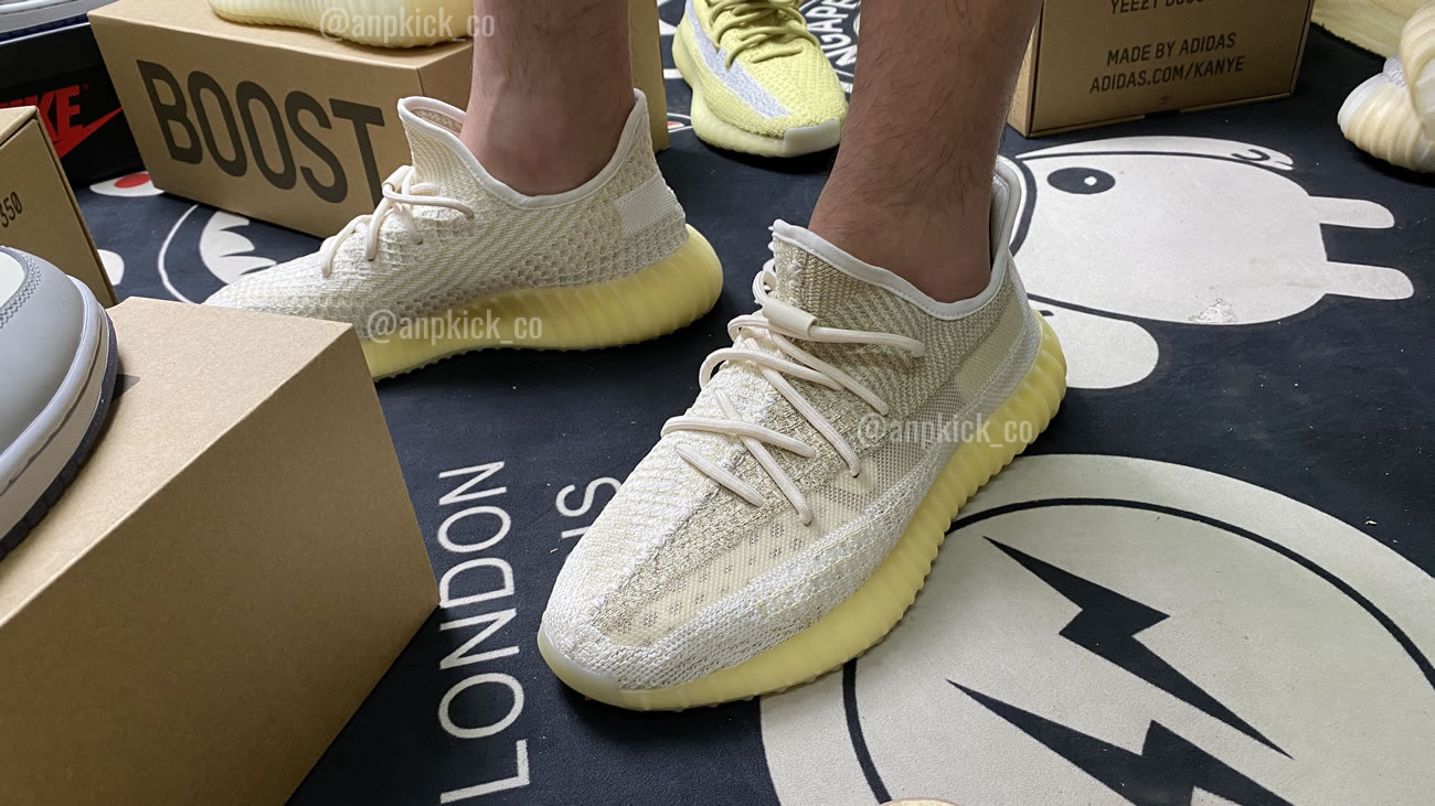 Adidas Yeezy Boost 350 V2 Abez Fz5246 Anpkick First On Feet First Look (1) - www.newkick.org Adidas Yeezy Boost 350 V2 Abez Fz5246 Anpkick First On Feet First Look (1) - www.newkick.org