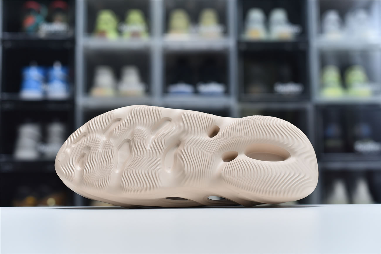 Adidas Yeezy Crocs Clog Foam Runner Colors Beige (6) - www.newkick.org Adidas Yeezy Crocs Clog Foam Runner Colors Beige (6) - www.newkick.org