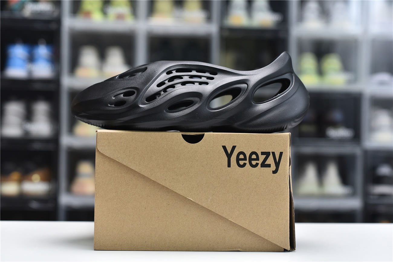 Adidas Yeezy Crocs Clog Foam Runner Colors Black (7) - www.newkick.org Adidas Yeezy Crocs Clog Foam Runner Colors Black (7) - www.newkick.org
