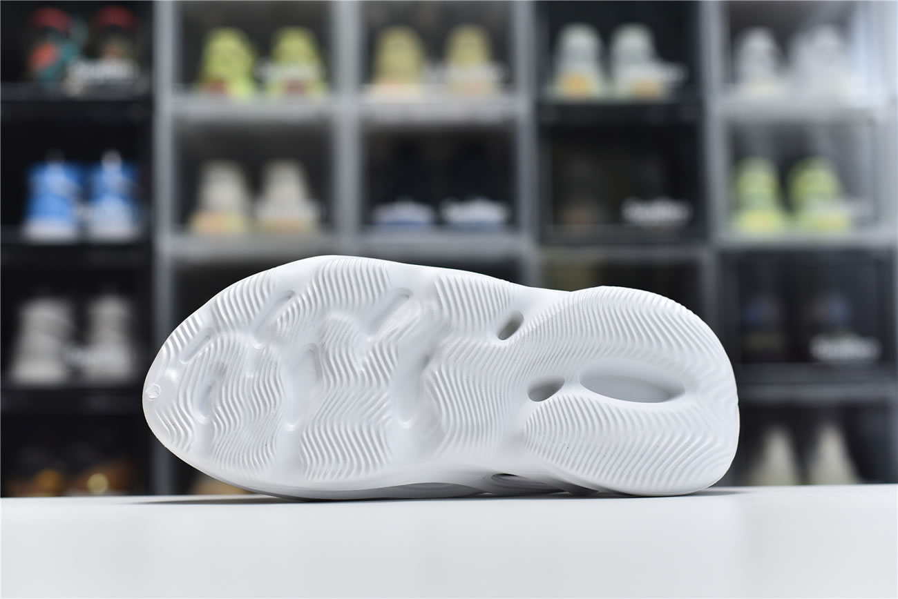 Adidas Yeezy Crocs Clog Foam Runner Colors White (6) - www.newkick.org Adidas Yeezy Crocs Clog Foam Runner Colors White (6) - www.newkick.org