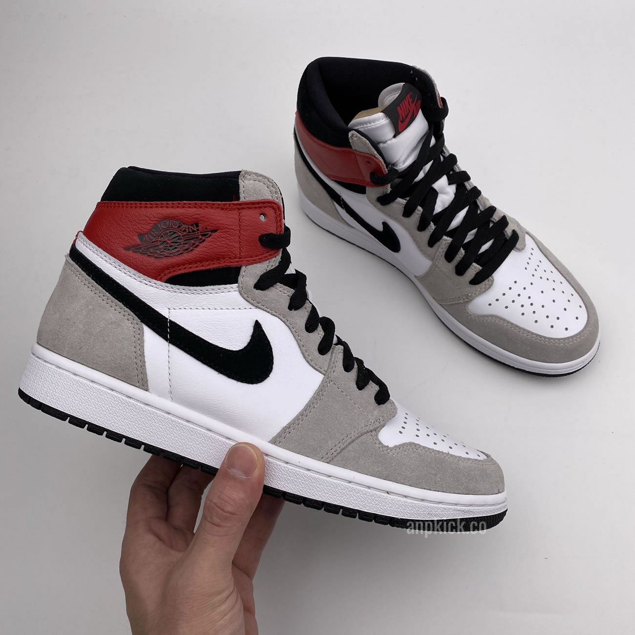 Air Jordan 1 Retro High Light Smoke Grey 2020 New Release 555088 126 (9) - www.newkick.org Air Jordan 1 Retro High Light Smoke Grey 2020 New Release 555088 126 (9) - www.newkick.org