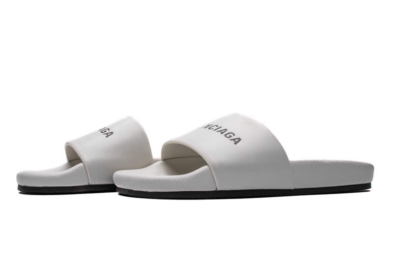 Balenciaga Slippers Dames For Men Women All Black White 506347 Wal00 9061 (1) - www.newkick.org Balenciaga Slippers Dames For Men Women All Black White 506347 Wal00 9061 (1) - www.newkick.org