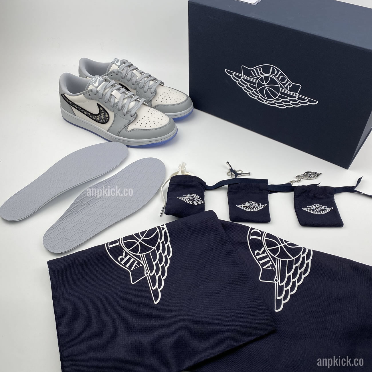 Dior Air Jordan 1 Low Release Date Cn8608 002 (12) - www.newkick.org Dior Air Jordan 1 Low Release Date Cn8608 002 (12) - www.newkick.org