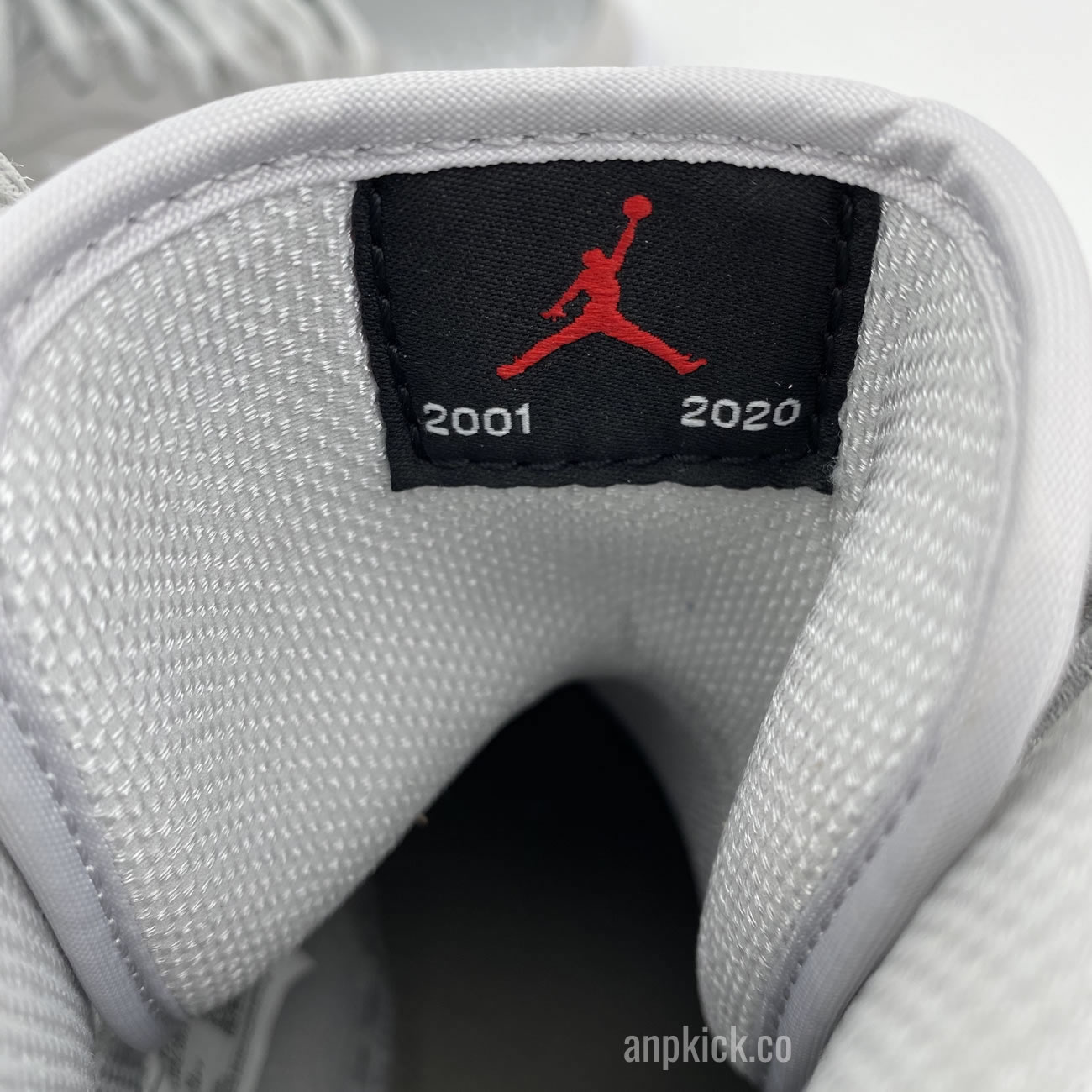 Air Jordan 1 Japan Exclusive Metallic Silver Neutral Grey 2001 2020 Dc1788 029 (8) - www.newkick.org