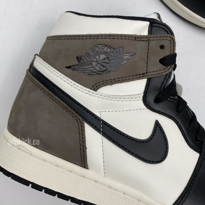 Air Jordan 1 Retro High Dark Mocha 2020 For Sale Release Date 555088 105 (7) - www.newkick.vip Air Jordan 1 Retro High Dark Mocha 2020 For Sale Release Date 555088 105 (7) - www.newkick.vip