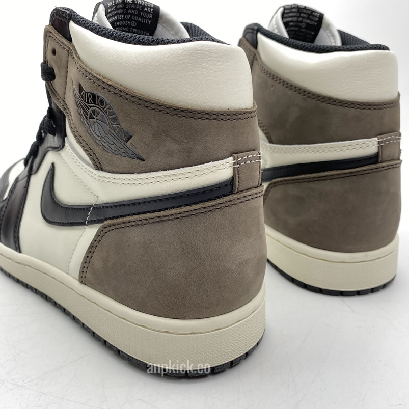 Air Jordan 1 Retro High Dark Mocha 2020 For Sale Release Date 555088 105 (9) - www.newkick.vip Air Jordan 1 Retro High Dark Mocha 2020 For Sale Release Date 555088 105 (9) - www.newkick.vip