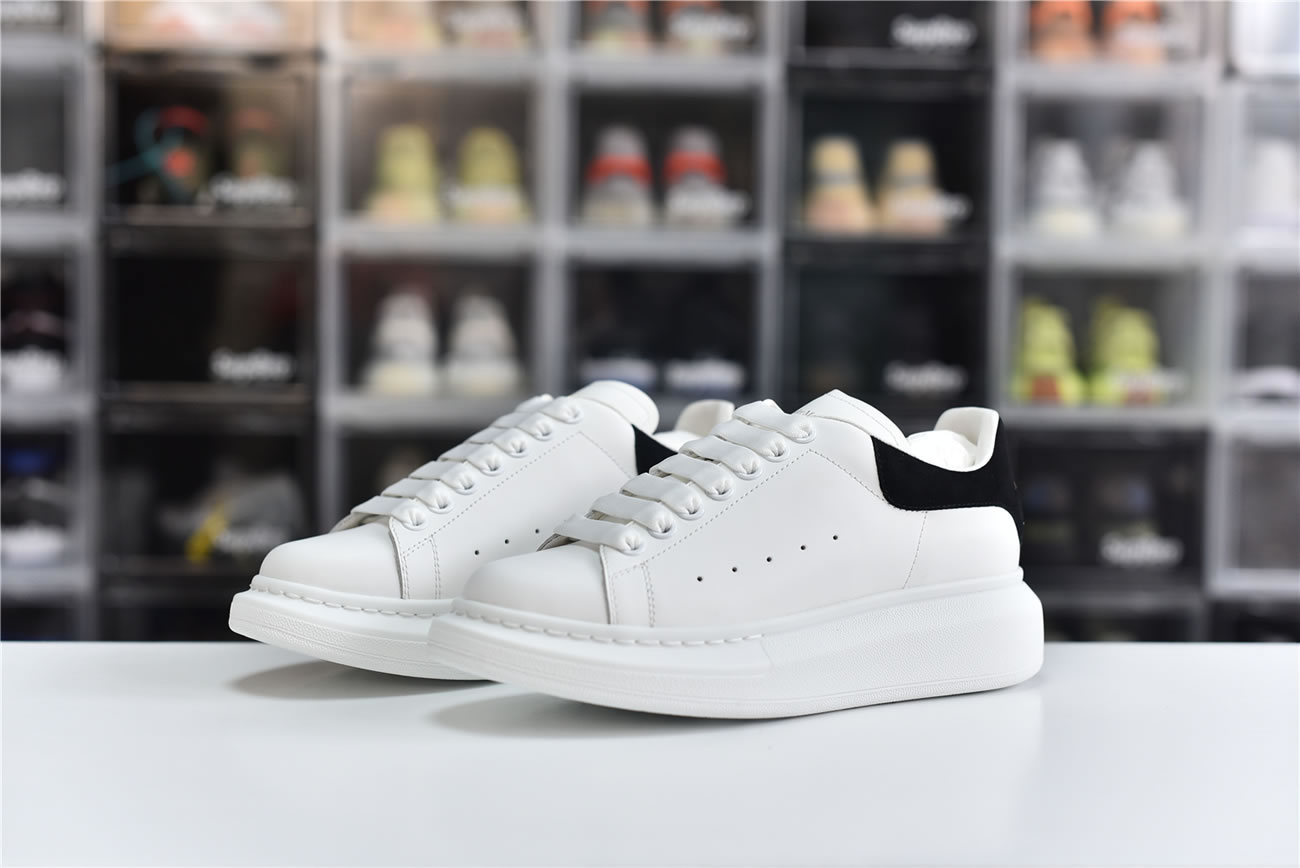 Mcq 553770 Whgp7 9061 Wmns (2) - www.newkick.org
