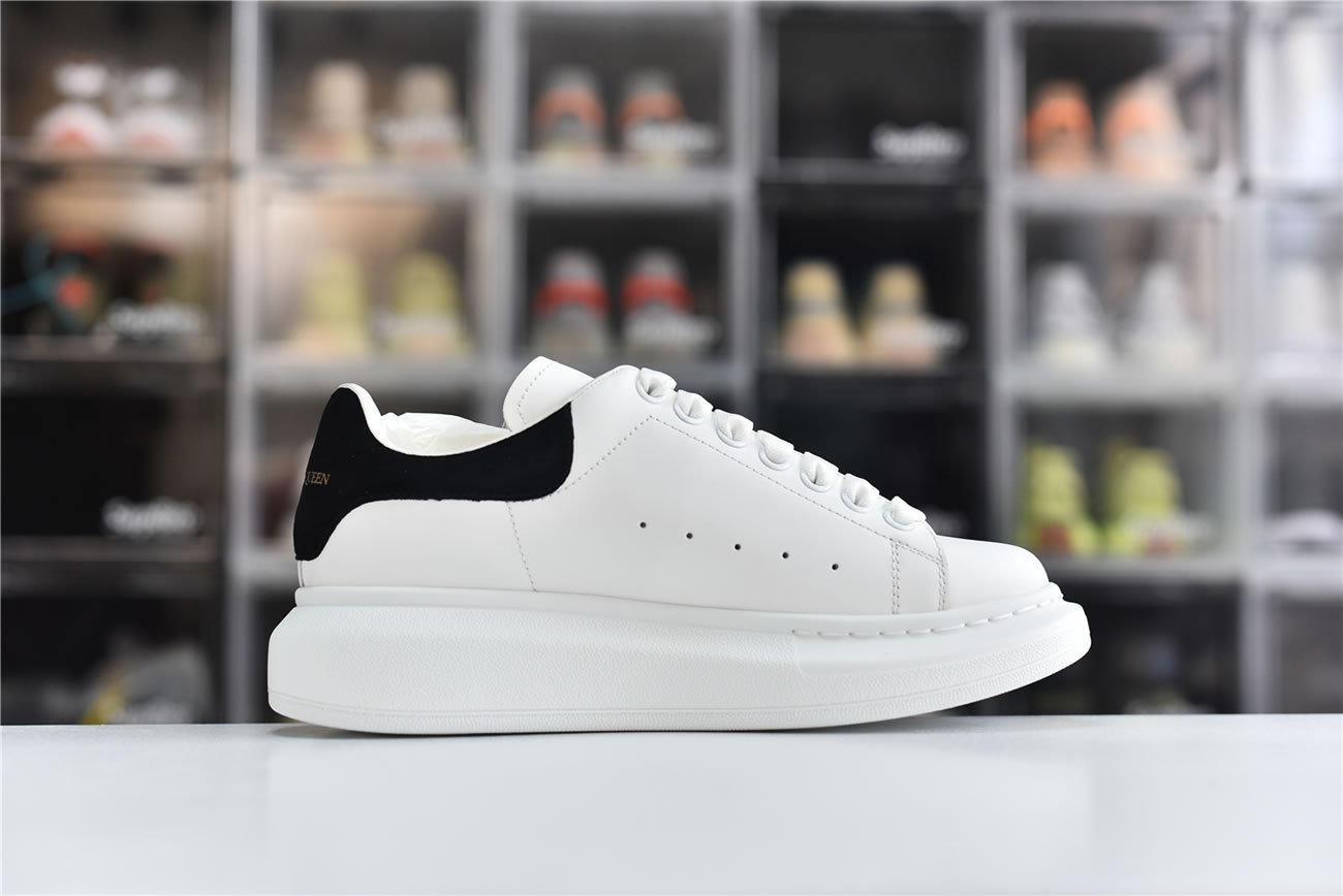 Mcq 553770 Whgp7 9061 Wmns (3) - www.newkick.org