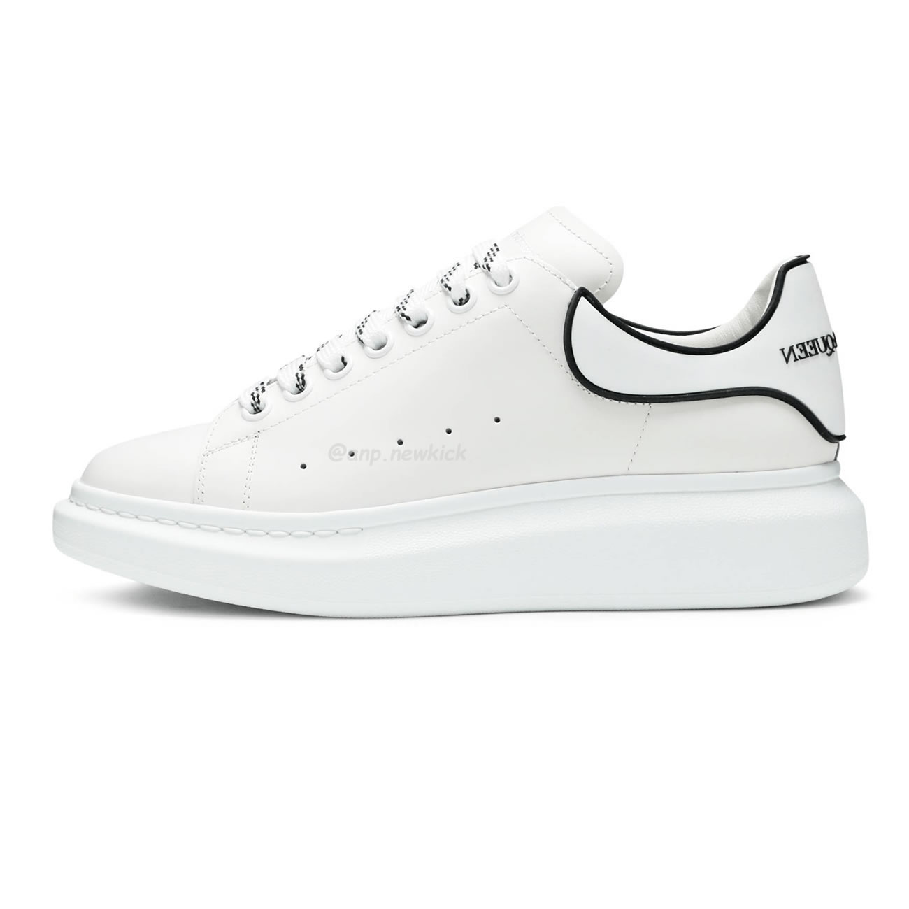 Alexander Mcqueen Oversized Sneaker White Black 625156 Whxmt 9074 (1) - www.newkick.org