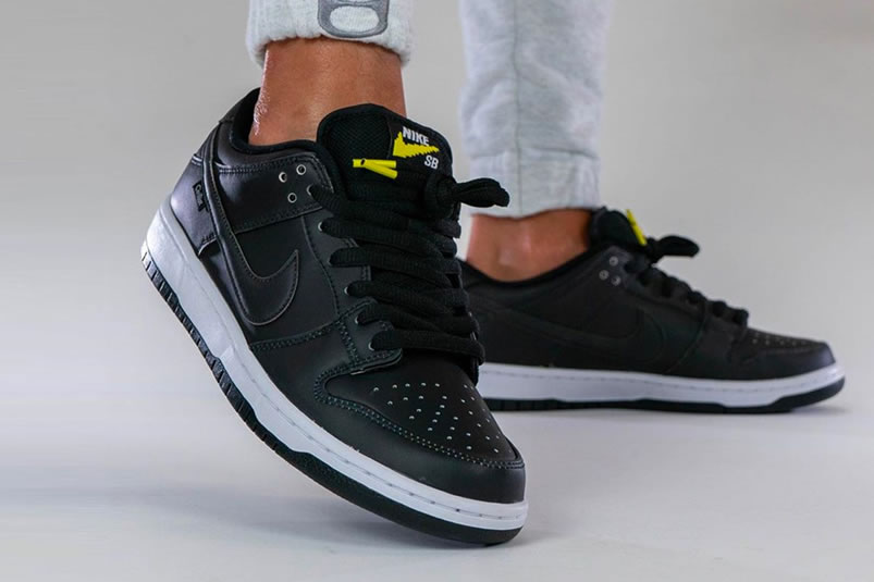 Civilist Berlin Nike Sb Dunk Low Shoes On Feet Cz5123 001 (2) - www.newkick.vip