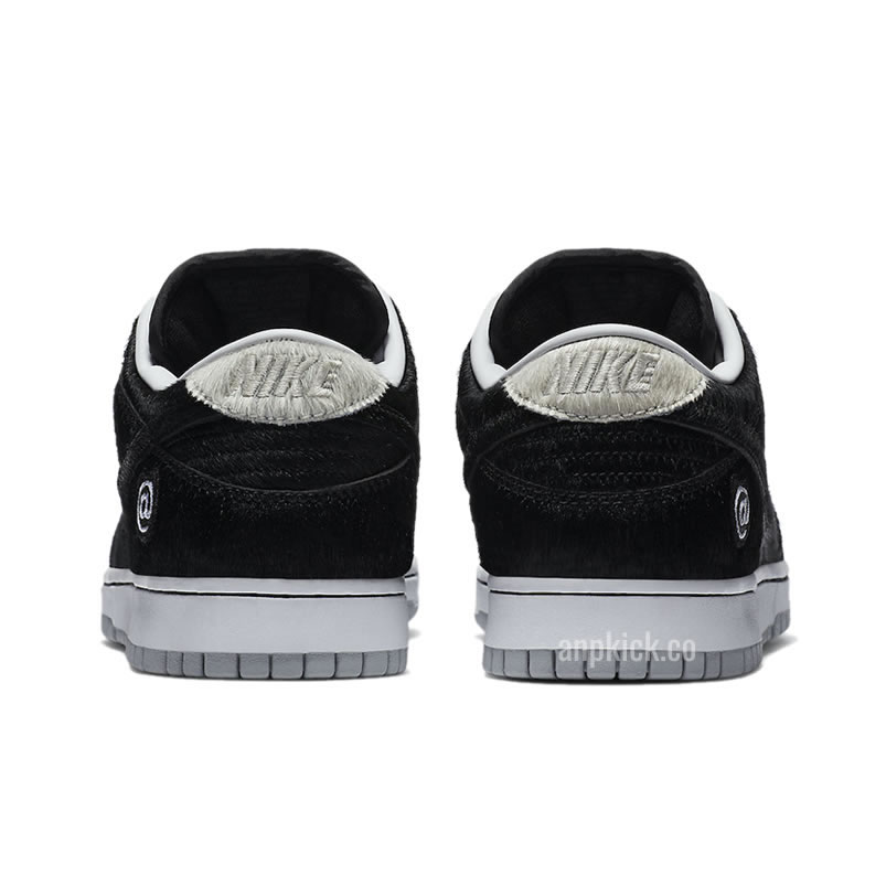 Medicom Toy Nike Sb Dunk Low Be Rbrick Cz5127 001 Release Date (5) - www.newkick.vip Medicom Toy Nike Sb Dunk Low Be Rbrick Cz5127 001 Release Date (5) - www.newkick.vip