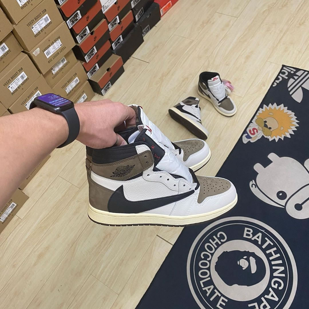 Travis Scott Air Jordan 1 Retro High Sample 2.0 Brown Cactus Jack Anpkick First Look (0) - www.newkick.org Travis Scott Air Jordan 1 Retro High Sample 2.0 Brown Cactus Jack Anpkick First Look (0) - www.newkick.org