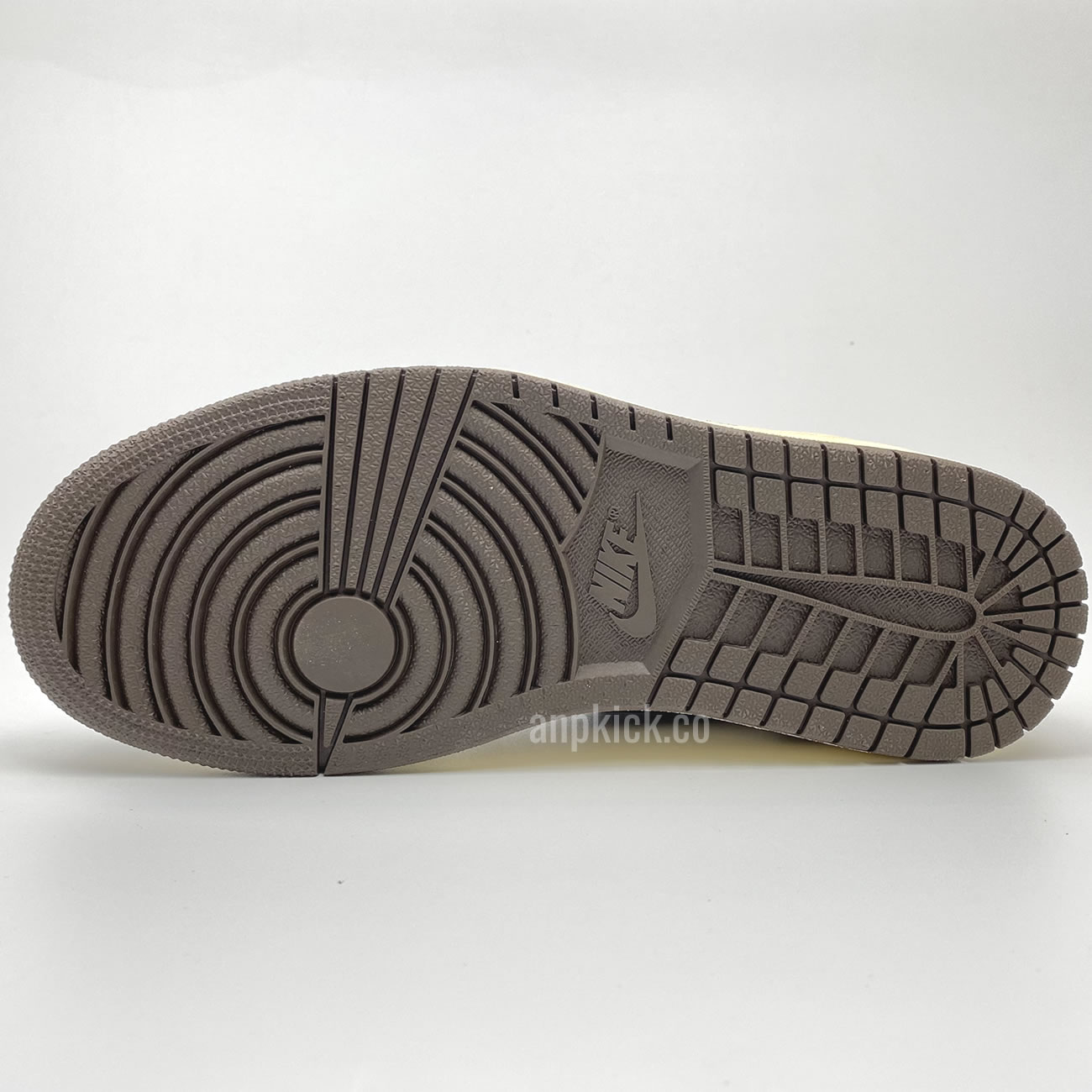 Travis Scott Air Jordan 1 Retro High Sample 2.0 Brown Cactus Jack Anpkick First Look (6) - www.newkick.org Travis Scott Air Jordan 1 Retro High Sample 2.0 Brown Cactus Jack Anpkick First Look (6) - www.newkick.org