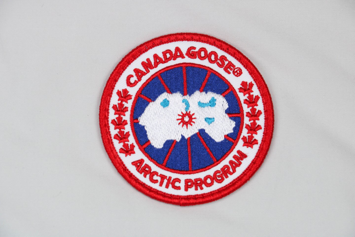 Canada Goose 4154m Freestyle Crew Vest Silver White (6) - www.newkick.vip Canada Goose 4154m Freestyle Crew Vest Silver White (6) - www.newkick.vip