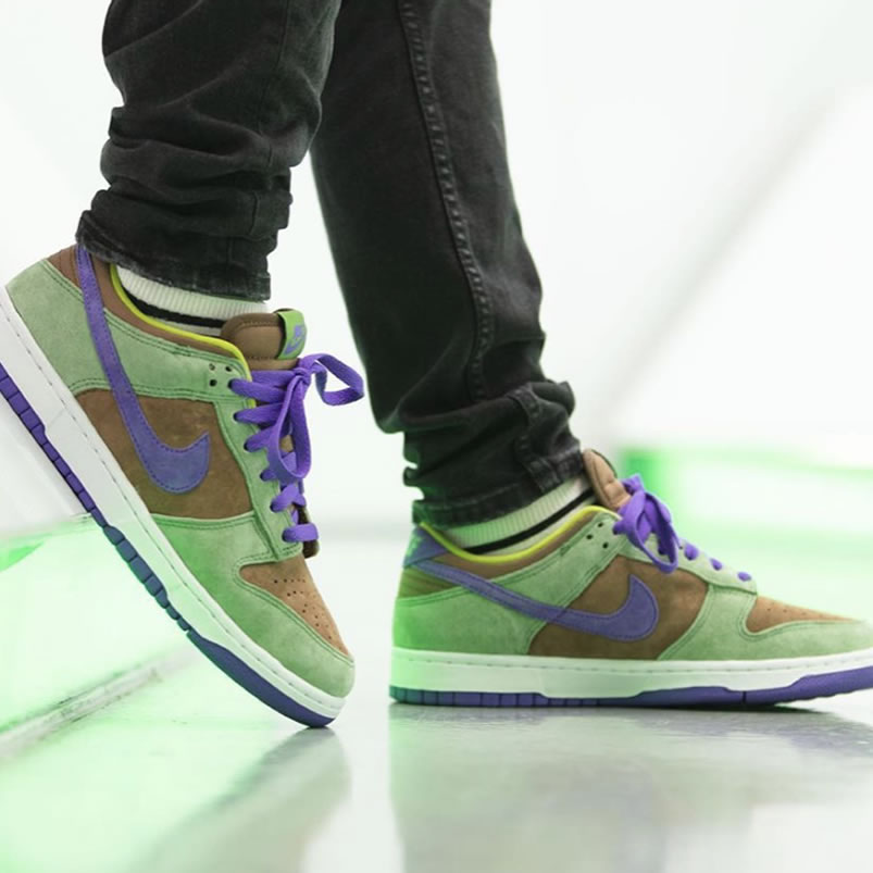 Nike Dunk Low Sp Veneer Autumn Green Deep Purple On Feet Da1469 200 (1) - www.newkick.org Nike Dunk Low Sp Veneer Autumn Green Deep Purple On Feet Da1469 200 (1) - www.newkick.org