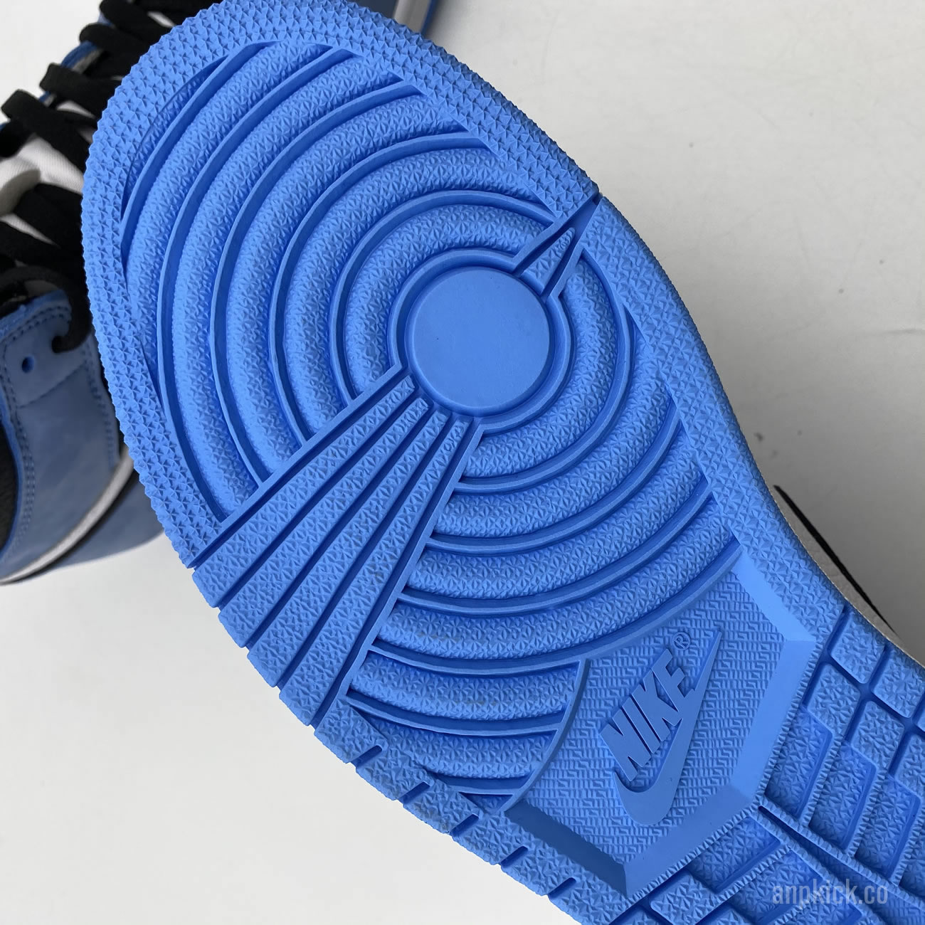Air Jordan 1 High Og University Blue 2021 Anpkick New Release 555088 134 (10) - www.newkick.org Air Jordan 1 High Og University Blue 2021 Anpkick New Release 555088 134 (10) - www.newkick.org