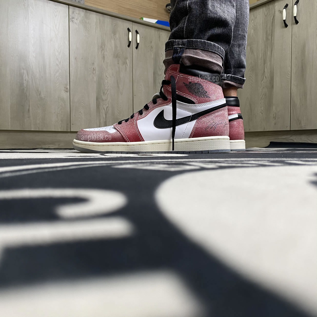 Anpkick Trophy Room Air Jordan 1 High Og Sp Chicago First Look Da2728 100 (3) - www.newkick.org Anpkick Trophy Room Air Jordan 1 High Og Sp Chicago First Look Da2728 100 (3) - www.newkick.org