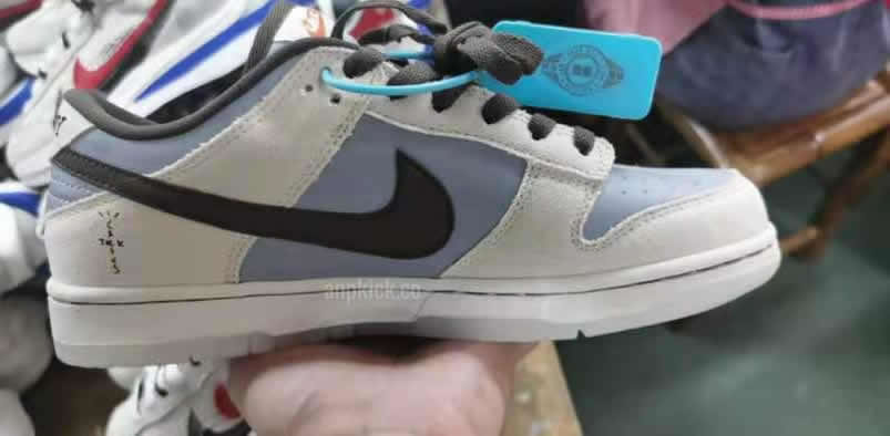 Travis Scott Sony Playstation 5 Nike Dunk Low Anpkick First Look (2) - www.newkick.org Travis Scott Sony Playstation 5 Nike Dunk Low Anpkick First Look (2) - www.newkick.org