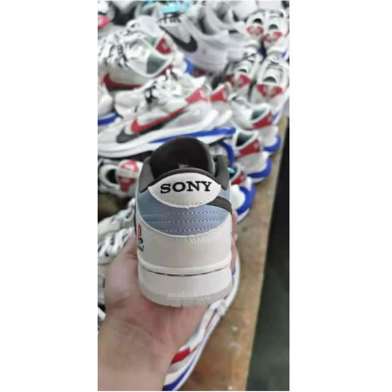 Travis Scott Sony Playstation 5 Nike Dunk Low Anpkick First Look (5) - www.newkick.org Travis Scott Sony Playstation 5 Nike Dunk Low Anpkick First Look (5) - www.newkick.org