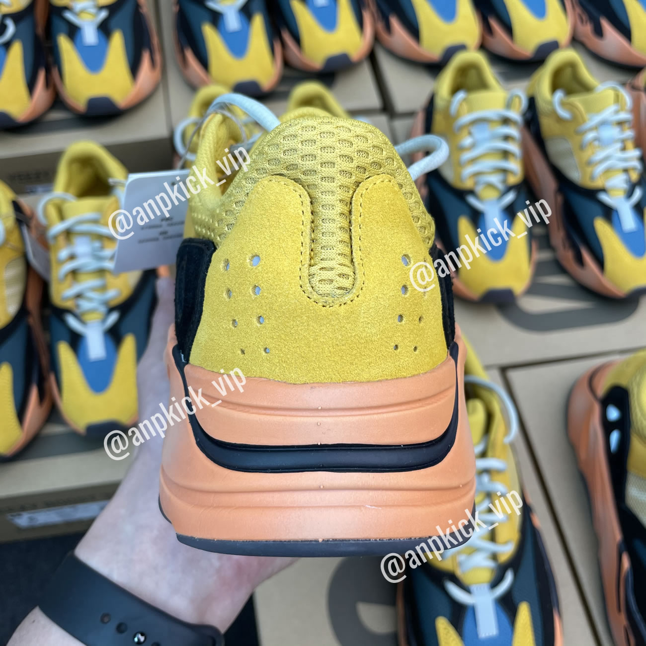 Adidas Anpkick Yeezy Boost 700 Sun Gz6984 (4) - www.newkick.org
