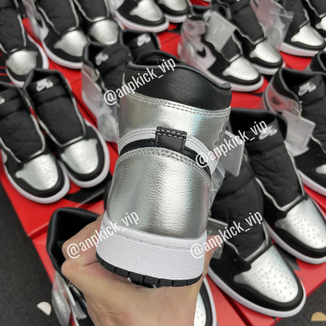 Air Jordan 1 Retro High Silver Toe Womens Anpkick Cd0461 001 (2) - www.newkick.org