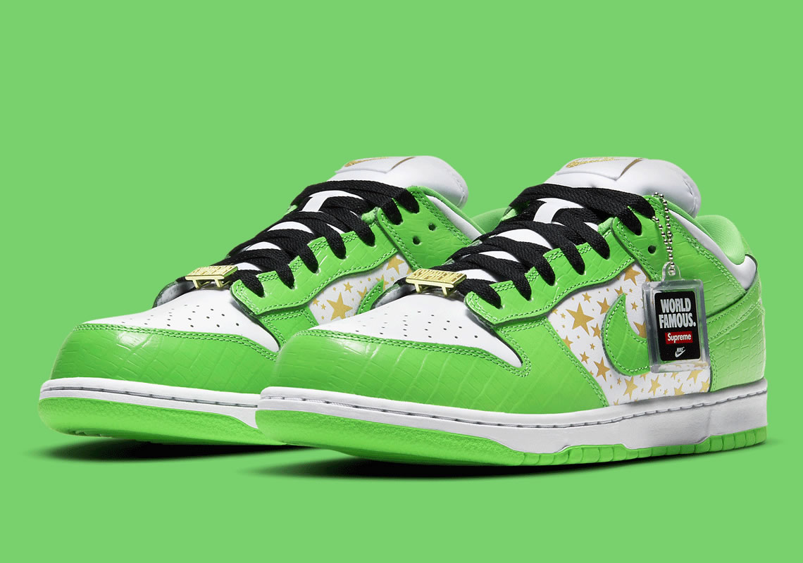 Supreme Nike Sb Dunk Low White Metallic Gold Mean Green Dh3228 101 (2) - www.newkick.org Supreme Nike Sb Dunk Low White Metallic Gold Mean Green Dh3228 101 (2) - www.newkick.org