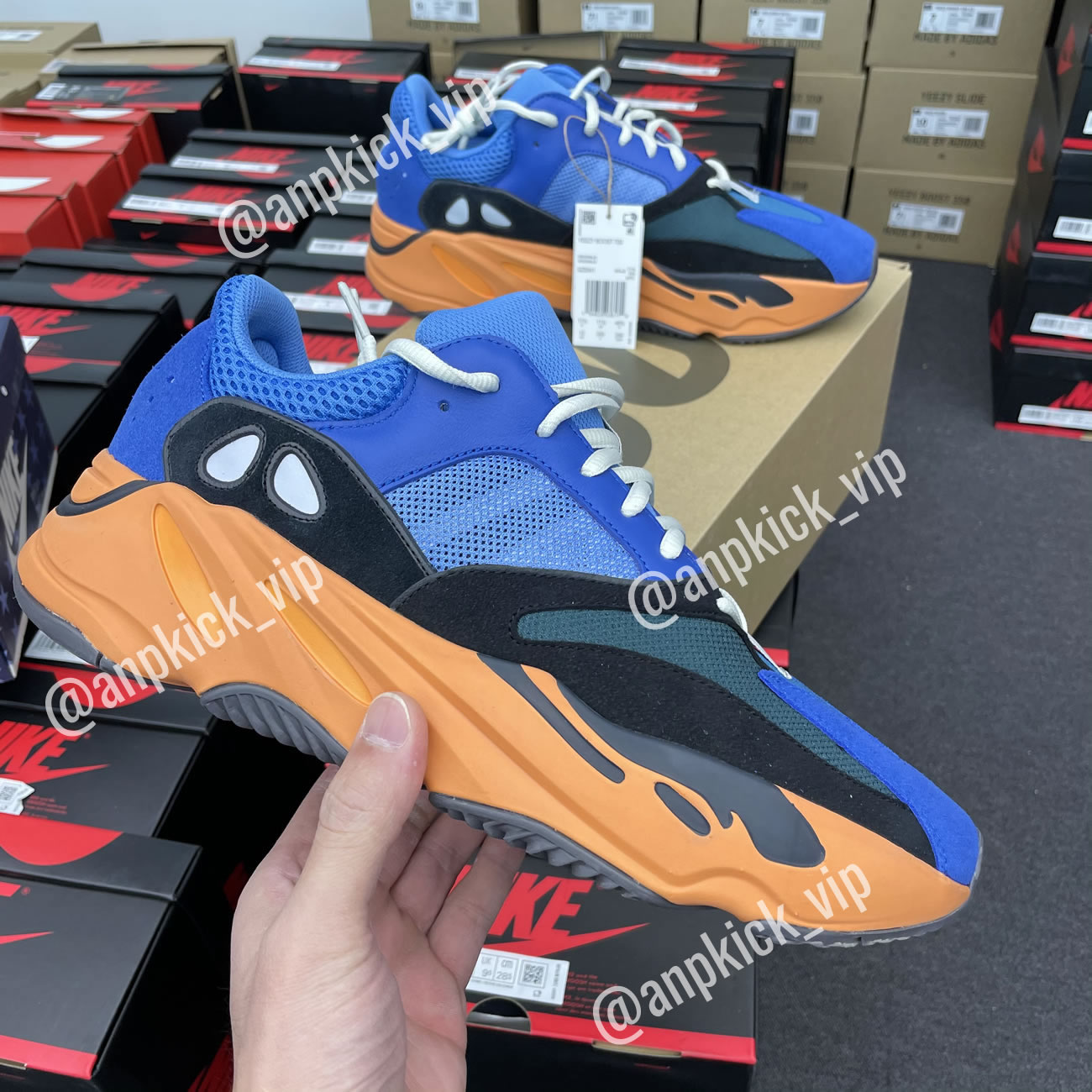 Adidas Yeezy Boost 700 Bright Blue Orange Anpkick Gz0541 (2) - www.newkick.org Adidas Yeezy Boost 700 Bright Blue Orange Anpkick Gz0541 (2) - www.newkick.org