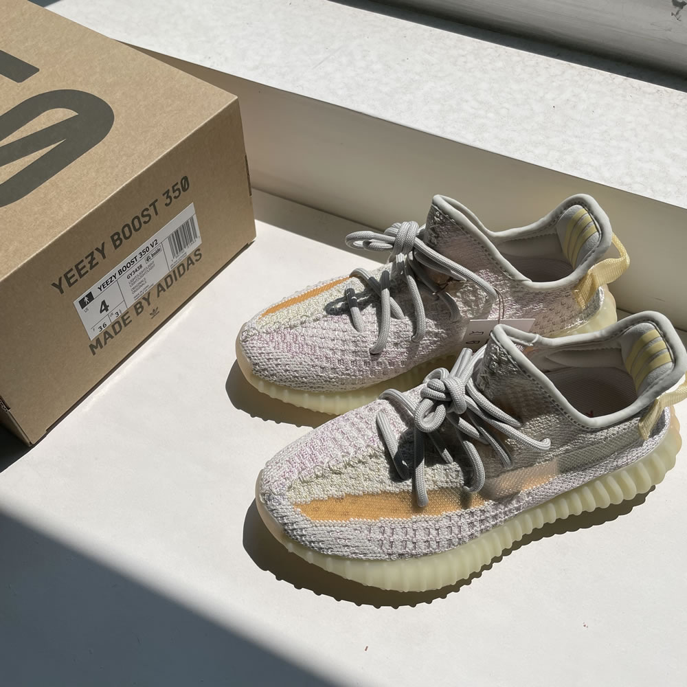 Adidas Yeezy Boost 350 V2 Light Uv Sensitive Anpkick Gy3438 (4) - www.newkick.org Adidas Yeezy Boost 350 V2 Light Uv Sensitive Anpkick Gy3438 (4) - www.newkick.org