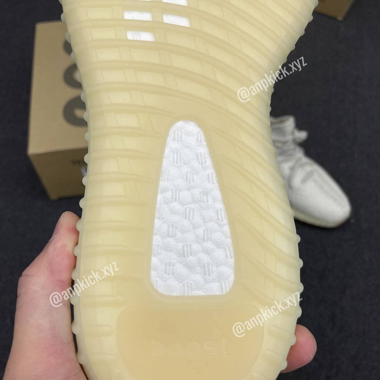 Adidas Yeezy Boost 350 V2 Light Uv Sensitive Gy3438 (6) - www.newkick.org Adidas Yeezy Boost 350 V2 Light Uv Sensitive Gy3438 (6) - www.newkick.org