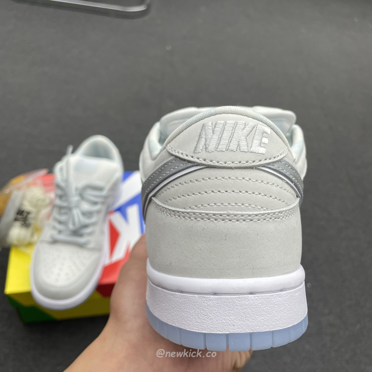 Nike Sb Dunk Low White Lobster Friends And Family Fd8776 100 (7) - www.newkick.org Nike Sb Dunk Low White Lobster Friends And Family Fd8776 100 (7) - www.newkick.org