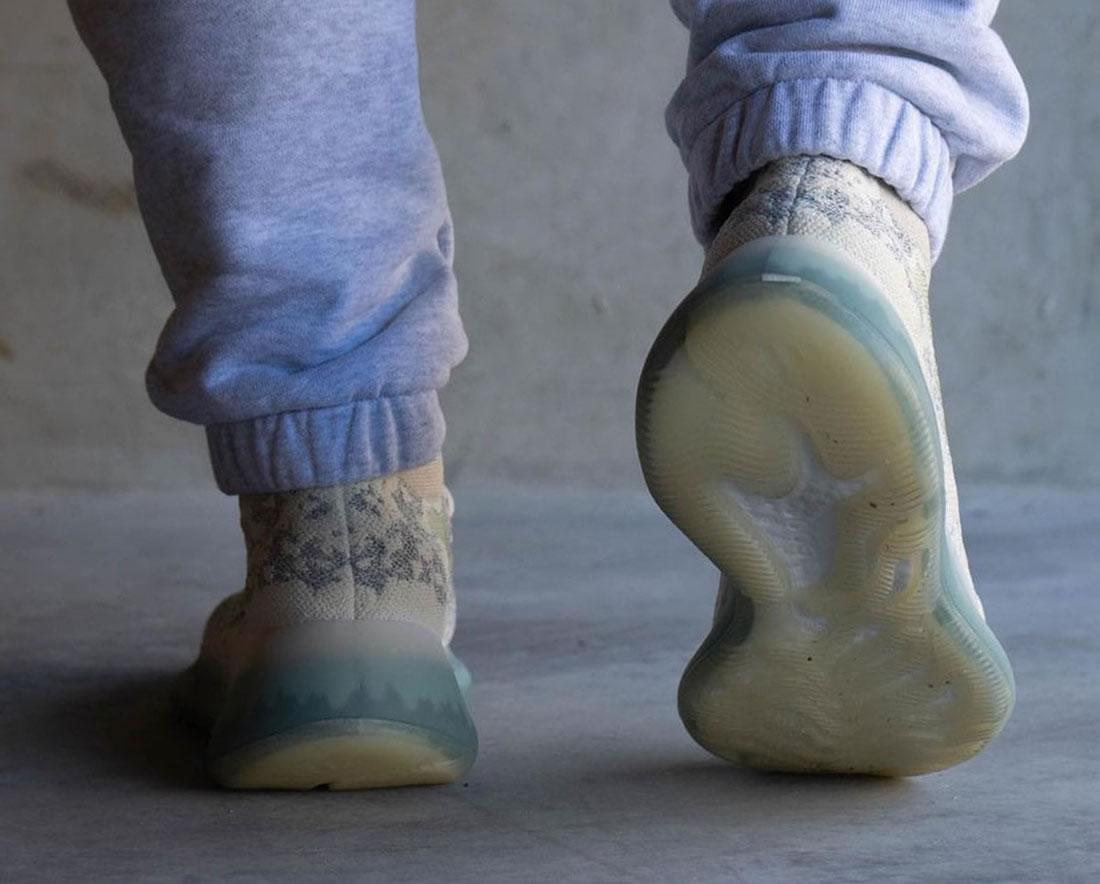 Adidas Yeezy Boost 380 Alien Blue Gw0304 On Feet (8) - www.newkick.org Adidas Yeezy Boost 380 Alien Blue Gw0304 On Feet (8) - www.newkick.org