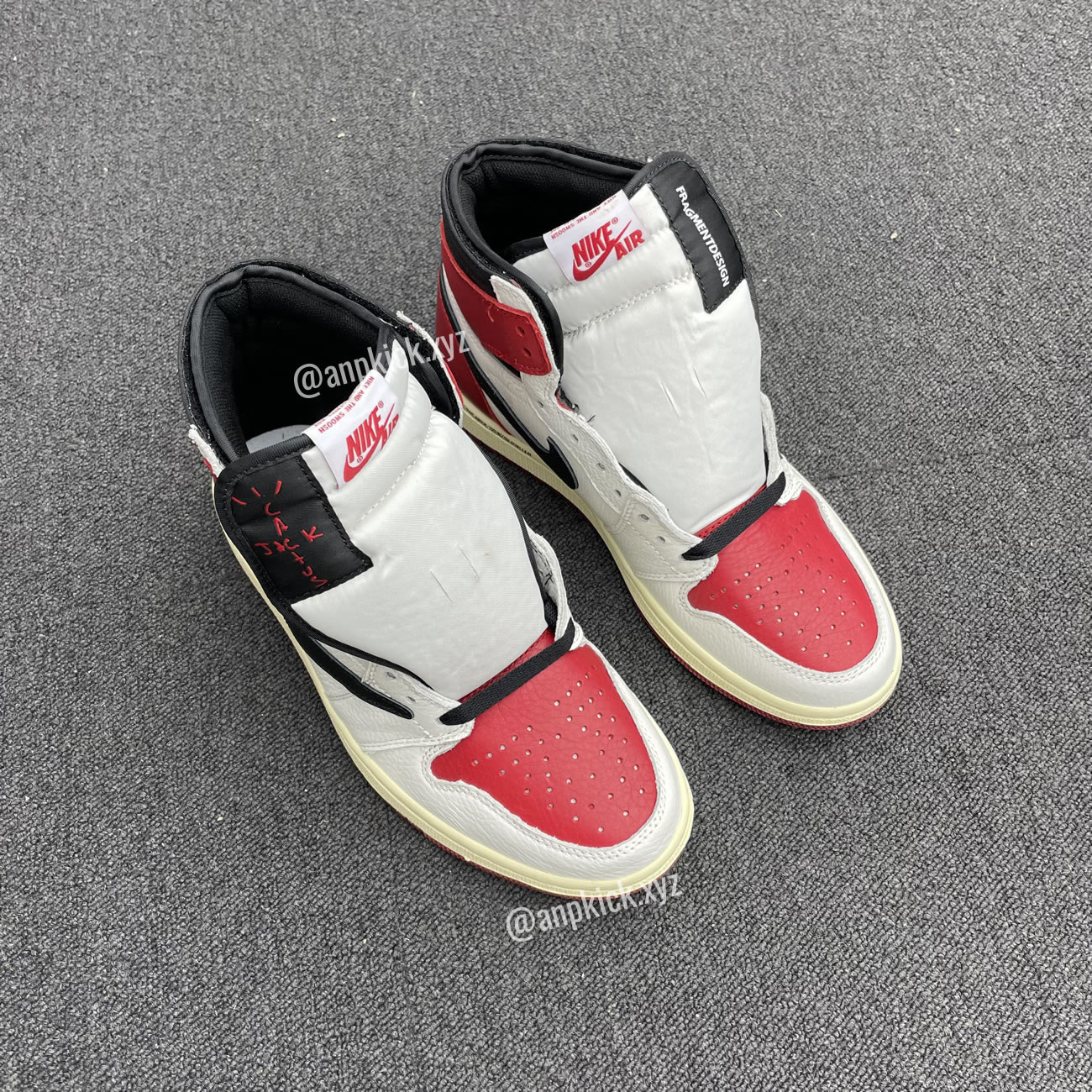 Travis Scott Air Jordan 1 High Og Sp White Red Black Fragment Anpkick Custom Making (3) - www.newkick.org Travis Scott Air Jordan 1 High Og Sp White Red Black Fragment Anpkick Custom Making (3) - www.newkick.org