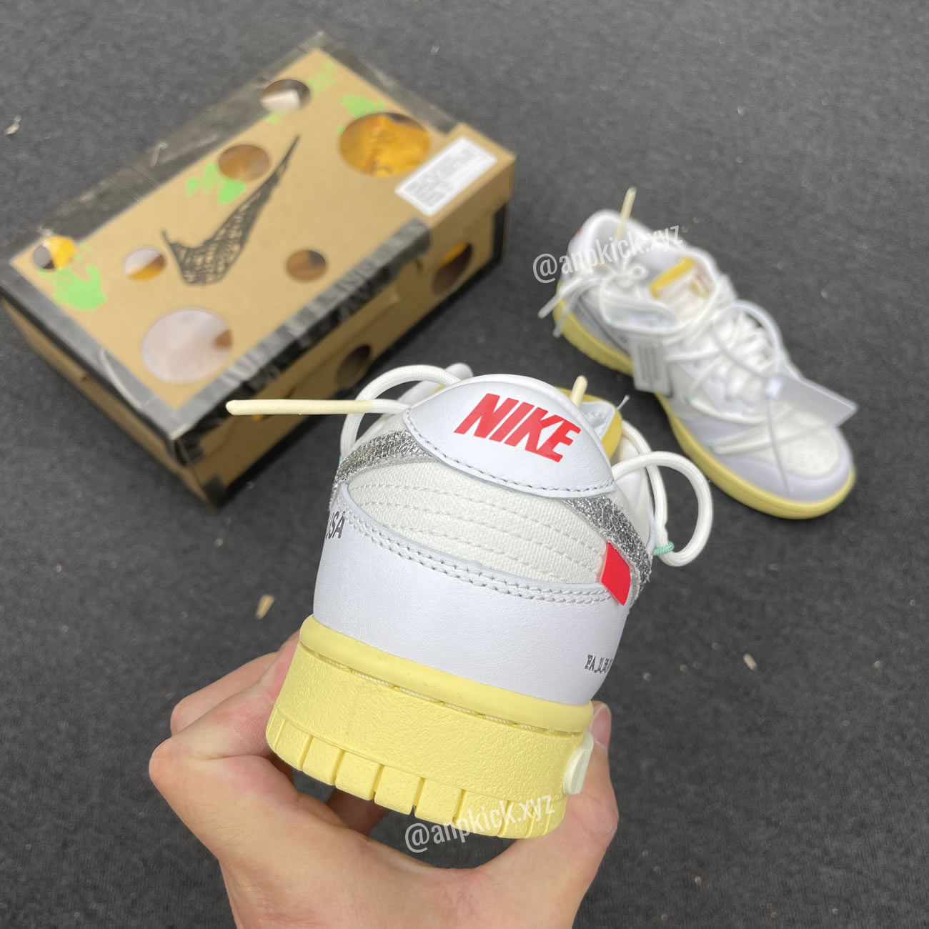 Off White Nike Sb Dunk Low Lot 1 White Metallic Silver Anpkick Dm1602 127 (2) - www.newkick.org Off White Nike Sb Dunk Low Lot 1 White Metallic Silver Anpkick Dm1602 127 (2) - www.newkick.org