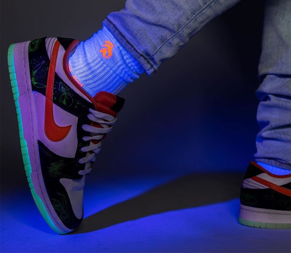 Nike Dunk Low Halloween Sail Starfish Black Dd3357 100 On Feet (6) - www.newkick.org
