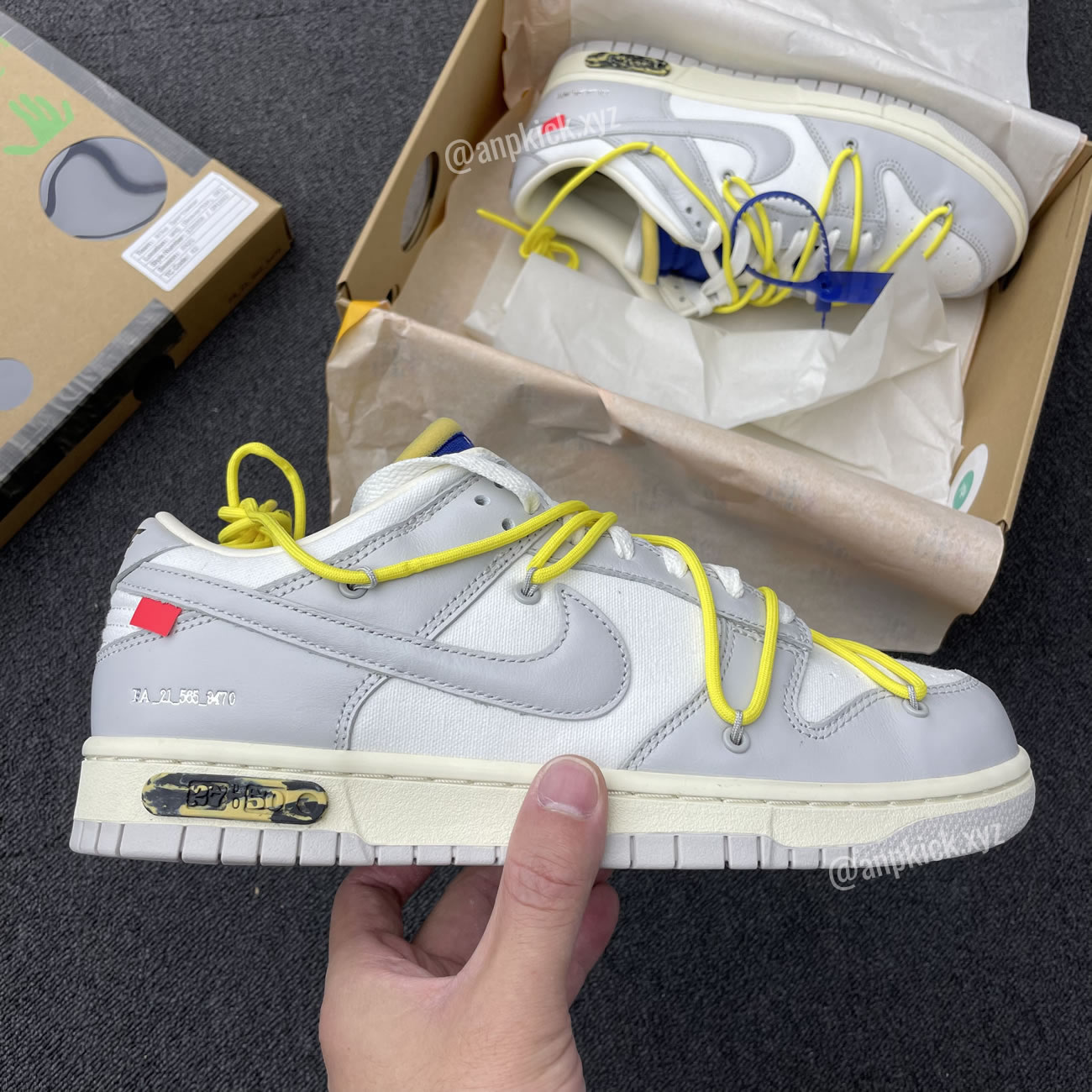 Off White Nike Sb Dunk Low The 27 Of 50 Sail Neutral Grey Dm1602 120 (2) - www.newkick.org Off White Nike Sb Dunk Low The 27 Of 50 Sail Neutral Grey Dm1602 120 (2) - www.newkick.org