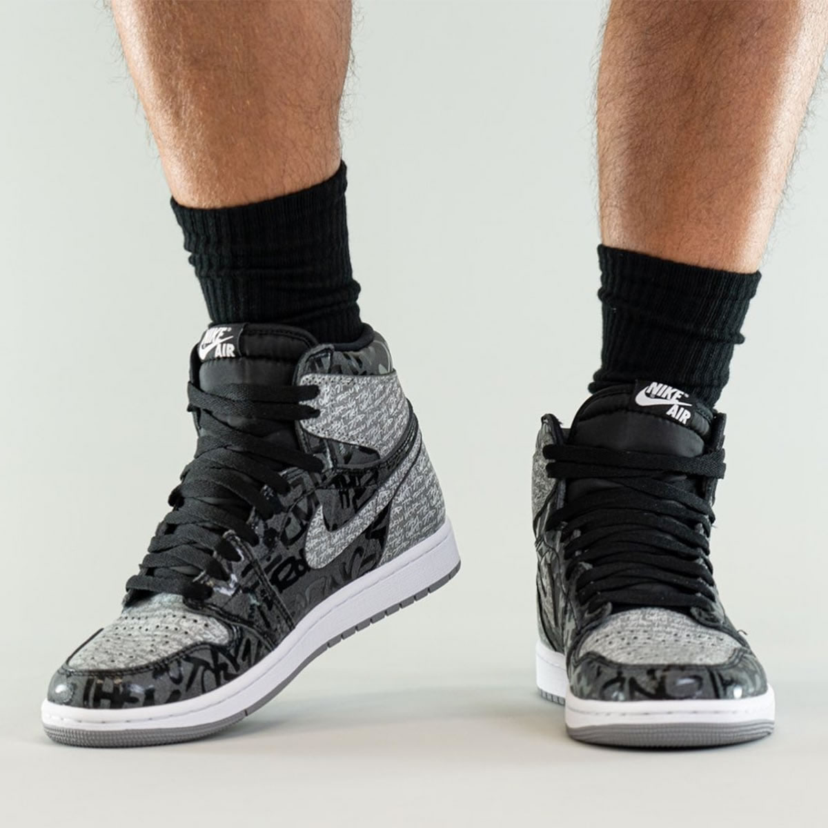 Air Jordan 1 High Og Rebellionaire Black White Particle Grey On Feet 555088 036 (7) - www.newkick.org