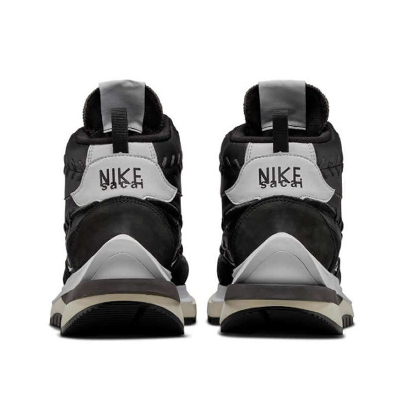 Sacai Nike Vaporwaffle Jean Paul Gaultier Black White Dh9186 001 (4) - www.newkick.vip Sacai Nike Vaporwaffle Jean Paul Gaultier Black White Dh9186 001 (4) - www.newkick.vip