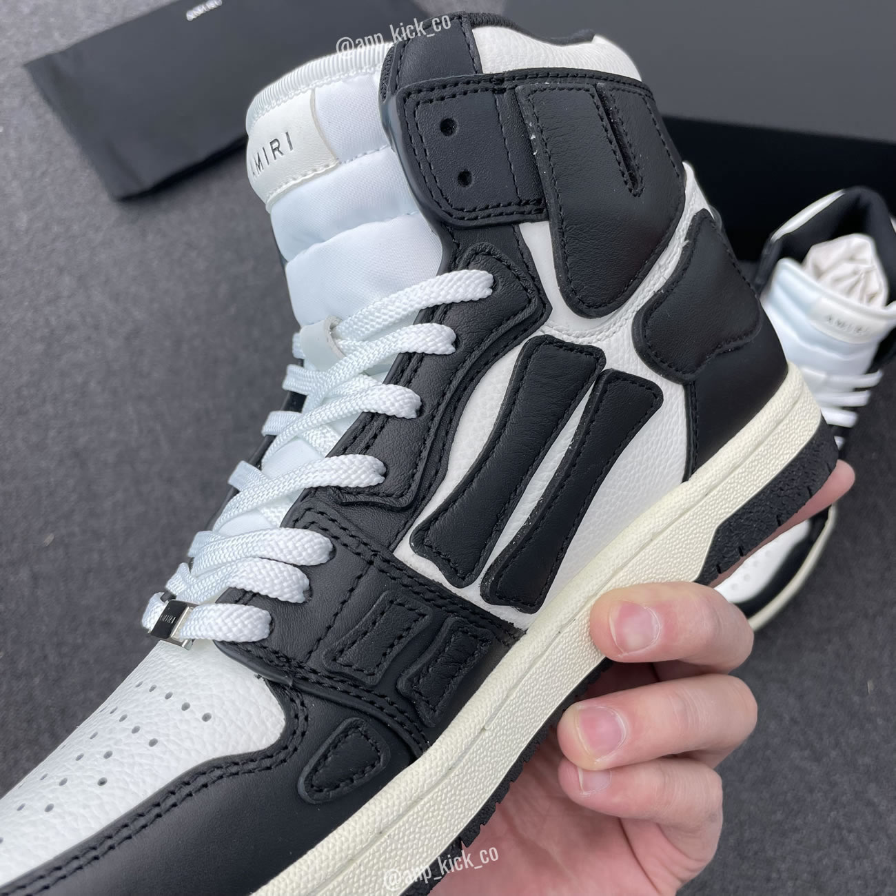 A M I R I Skel Top High Leather Sneakers Black White Anpkick Mfs002 004 (7) - www.newkick.org