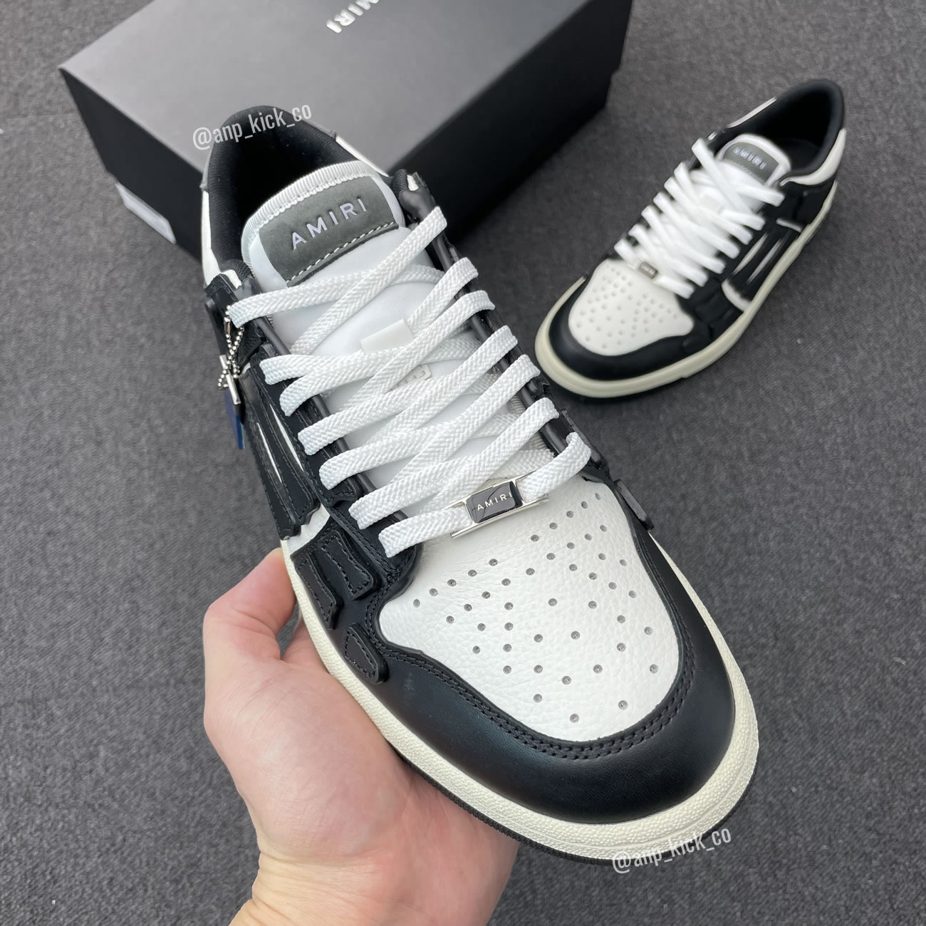 A M I R I Skel Top Low Leather Sneakers Black White Anpkick Mfs003 004 (2) - www.newkick.org