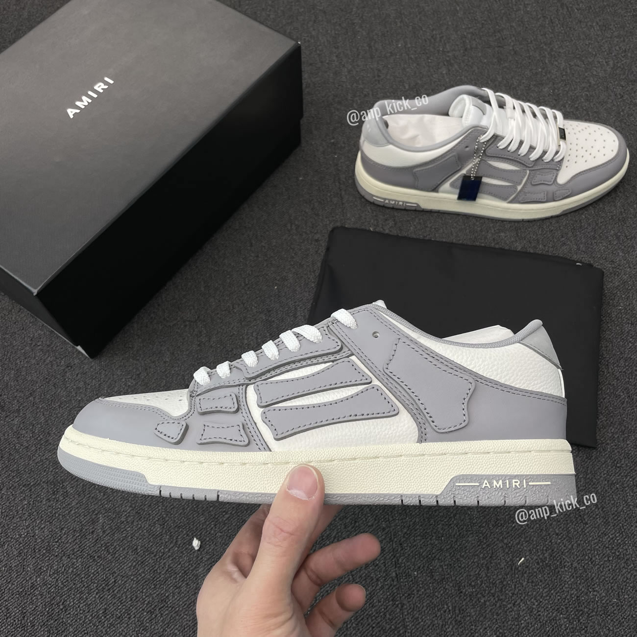 A M I R I Skel Top Low Leather Sneakers Grey White Anpkick Mfs003 043 (1) - www.newkick.org A M I R I Skel Top Low Leather Sneakers Grey White Anpkick Mfs003 043 (1) - www.newkick.org