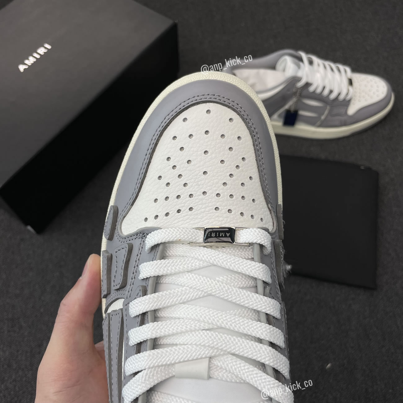 A M I R I Skel Top Low Leather Sneakers Grey White Anpkick Mfs003 043 (3) - www.newkick.org A M I R I Skel Top Low Leather Sneakers Grey White Anpkick Mfs003 043 (3) - www.newkick.org