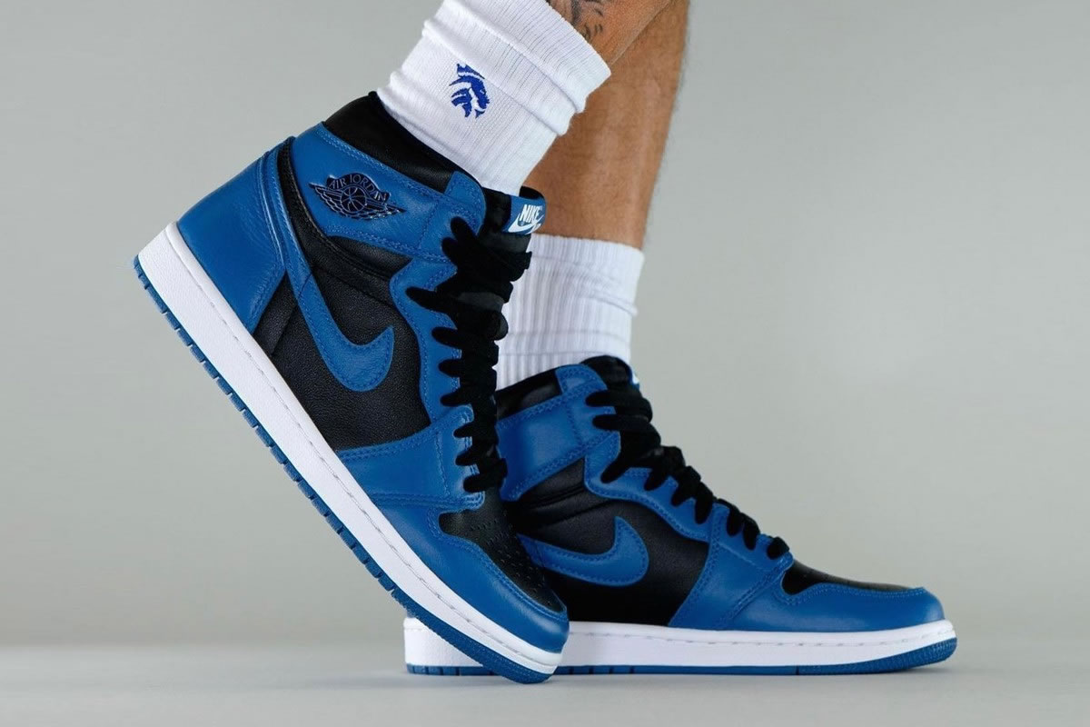 Air Jordan 1 Retro High Og Dark Marina Blue On Feet 555088 404 (2) - www.newkick.org Air Jordan 1 Retro High Og Dark Marina Blue On Feet 555088 404 (2) - www.newkick.org