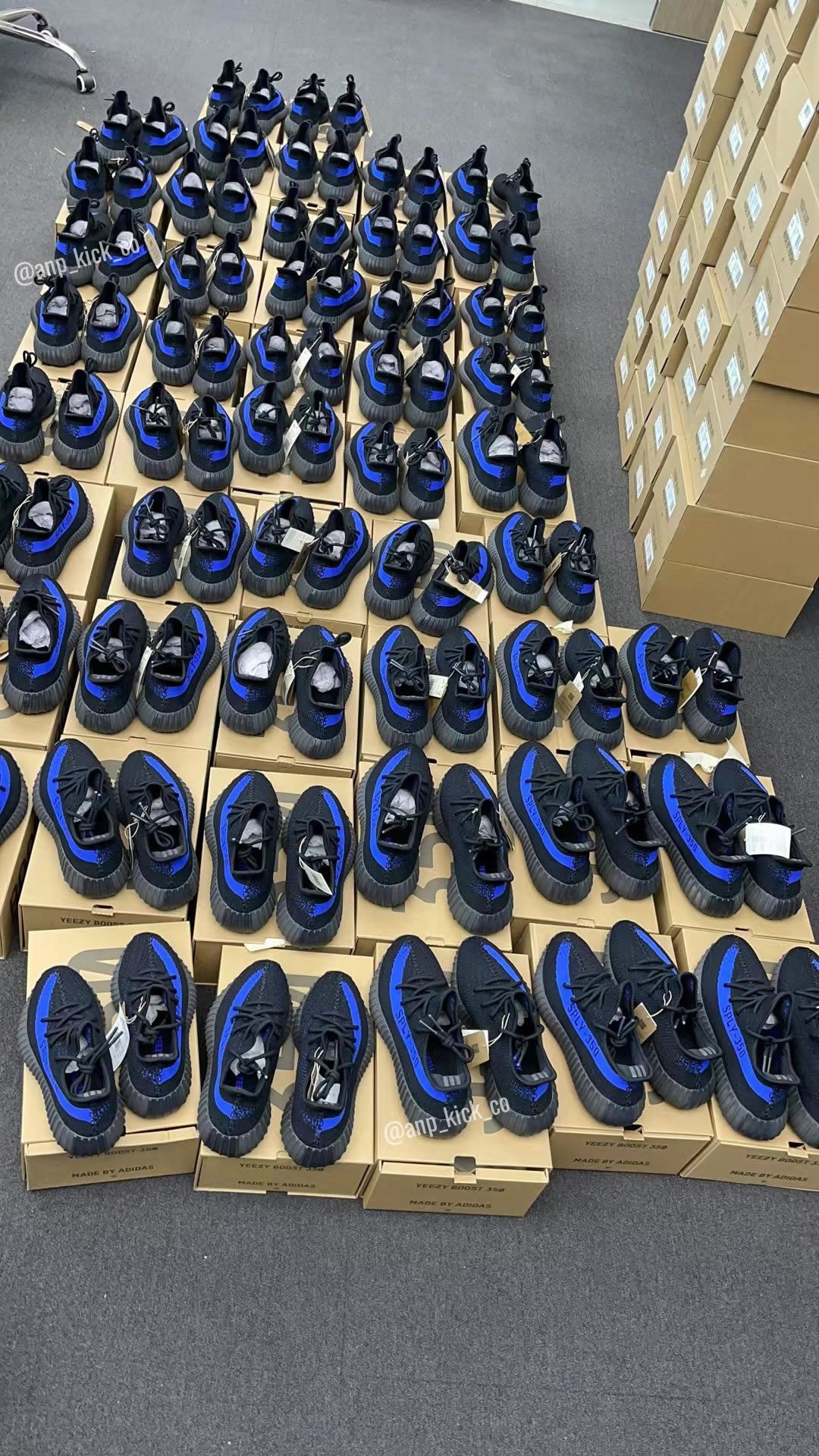 Adidas Yeezy Boost 350 V2 Dazzling Blue Anpkick Gy7164 (10) - www.newkick.org Adidas Yeezy Boost 350 V2 Dazzling Blue Anpkick Gy7164 (10) - www.newkick.org