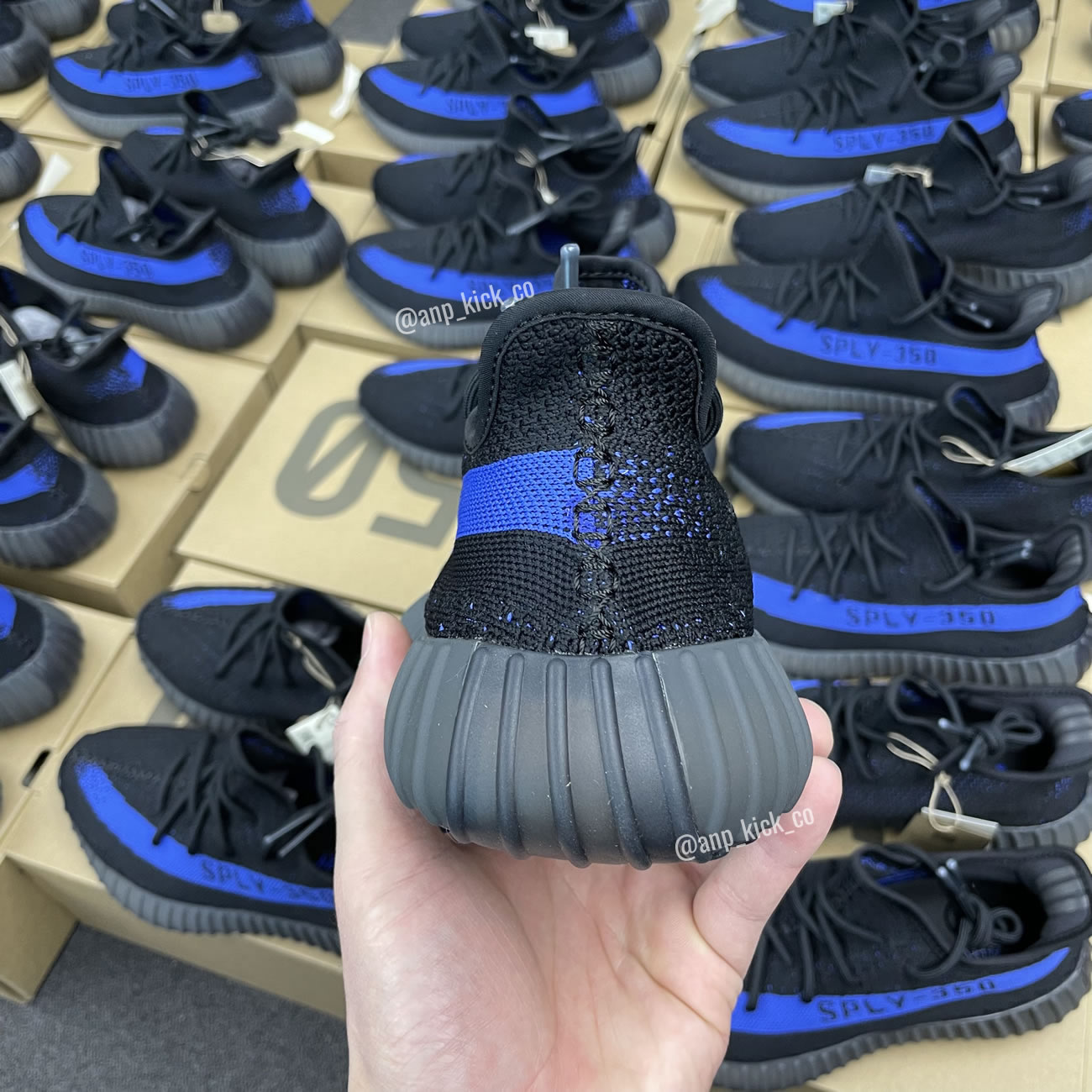 Adidas Yeezy Boost 350 V2 Dazzling Blue Anpkick Gy7164 (2) - www.newkick.org Adidas Yeezy Boost 350 V2 Dazzling Blue Anpkick Gy7164 (2) - www.newkick.org