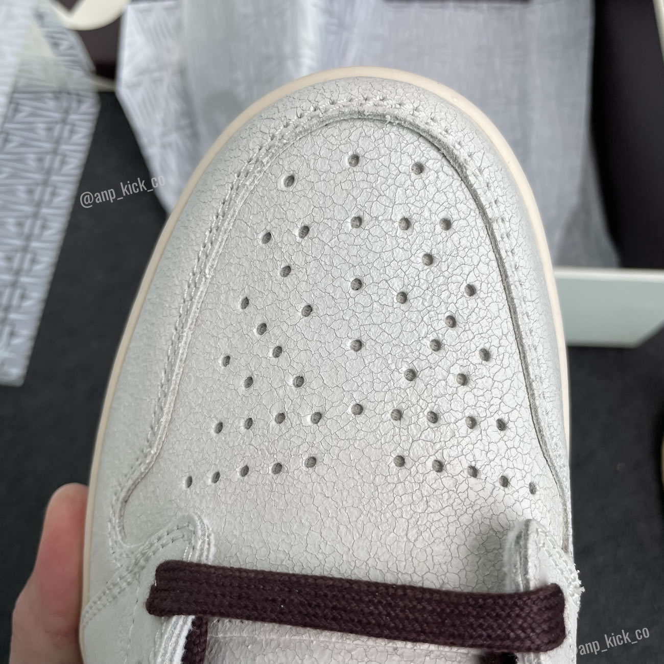 A Ma Maniere Air Jordan 1 High Og Sail And Burgundy Anpkick Do7097 100 (13) - www.newkick.vip A Ma Maniere Air Jordan 1 High Og Sail And Burgundy Anpkick Do7097 100 (13) - www.newkick.vip