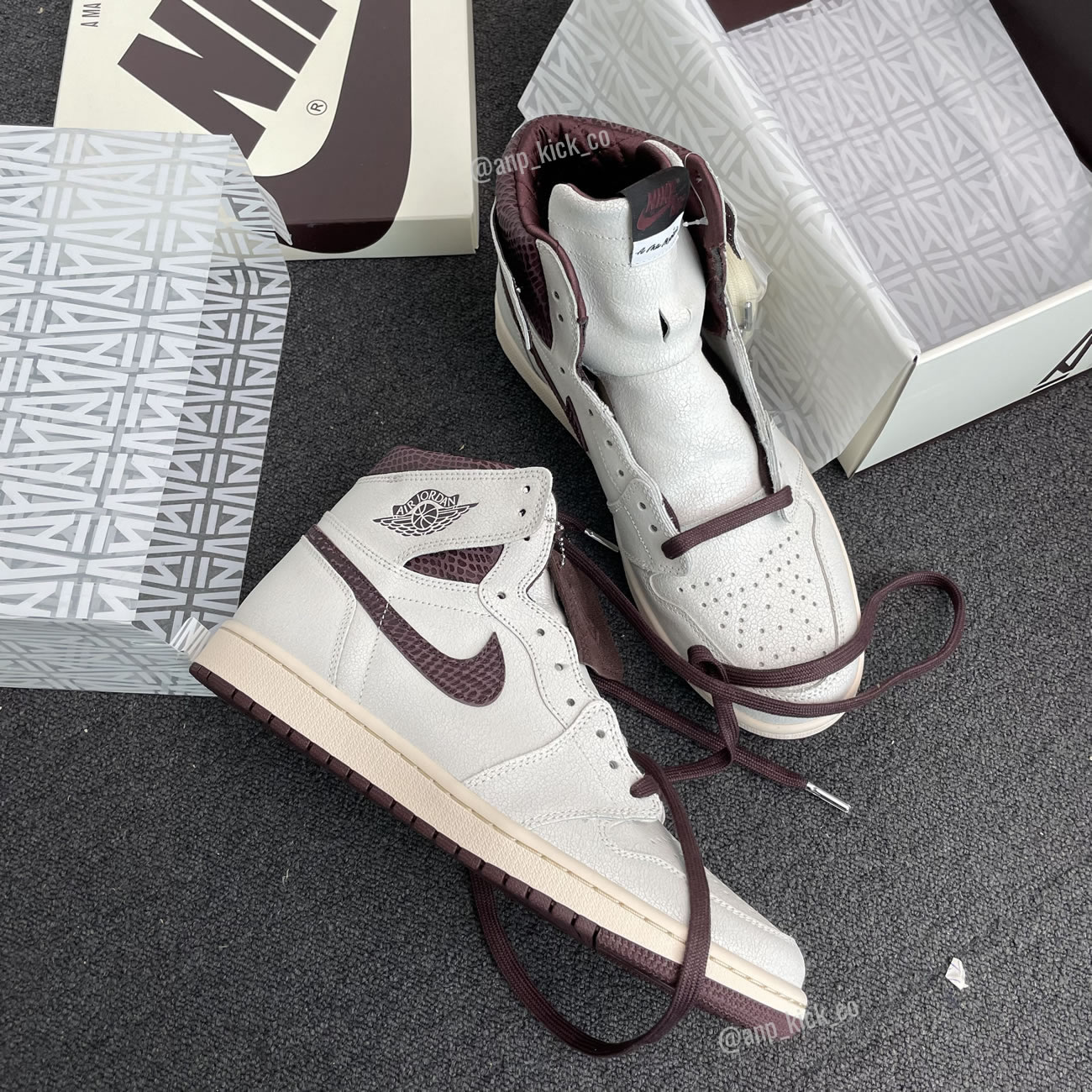 A Ma Maniere Air Jordan 1 High Og Sail And Burgundy Anpkick Do7097 100 (15) - www.newkick.vip A Ma Maniere Air Jordan 1 High Og Sail And Burgundy Anpkick Do7097 100 (15) - www.newkick.vip
